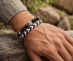 Alternative view of Mei's Everest Black Panther | armband | Edelsteen