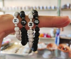 custom Yinyang maten 1 e1564146073588 Mei's Handmade Initial Bracelets | armband | Edelsteen custom Yinyang maten 1 e1564146073588