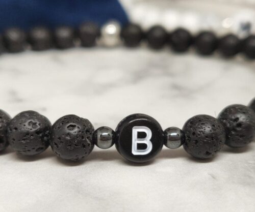 Initial Bracelets 5 scaled e1590403656989 Mei's Handmade Initial Bracelets | armband | Edelsteen Initial Bracelets 5 scaled e1590403656989