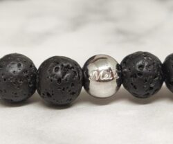 Initial Bracelets 7 scaled e1590403582180 Mei's Handmade Initial Bracelets | armband | Edelsteen Initial Bracelets 7 scaled e1590403582180