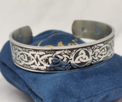 Viking with Knots 2 scaled e1601982871527 Mei's Viking Viking with Knots | armband | Stainless Steel Viking with Knots 2 scaled e1601982871527