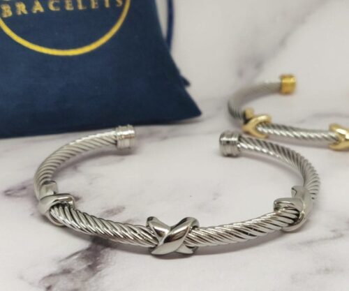 Infinity Bangle 2 1 scaled e1606390932116 Mei's Muse Infinity Bangle | armband | Stainless Steel Infinity Bangle 2 1 scaled e1606390932116