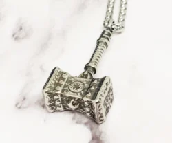 Mei's Muse Doomhammer | ketting | Stainless Steel