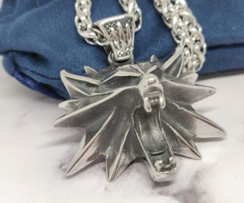 Wolf Head 2 scaled e1609939869163 Mei's Muse Wolf Head | ketting | Stainless Steel Wolf Head 2 scaled e1609939869163