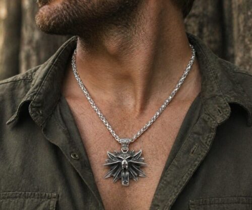 Alternative view of Mei's Muse Wolf Head | ketting | Stainless Steel