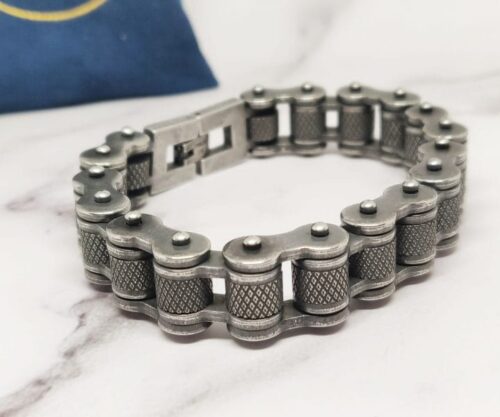 Motor Chain 3 scaled e1614000298156 Mei's Muse Motor Chain | armband | Stainless Steel Motor Chain 3 scaled e1614000298156