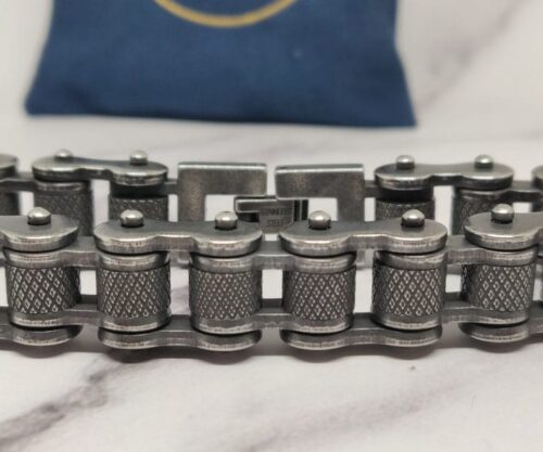 Motor Chain 4 scaled e1614000287363 Mei's Muse Motor Chain | armband | Stainless Steel Motor Chain 4 scaled e1614000287363