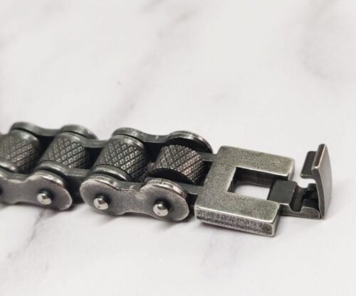 Motor Chain 6 scaled e1614000266869 Mei's Muse Motor Chain | armband | Stainless Steel Motor Chain 6 scaled e1614000266869