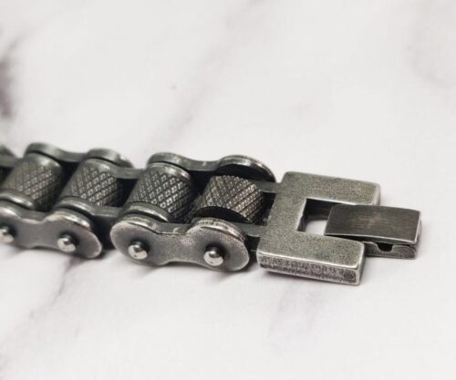 Motor Chain 7 scaled e1614000257573 Mei's Muse Motor Chain | armband | Stainless Steel Motor Chain 7 scaled e1614000257573