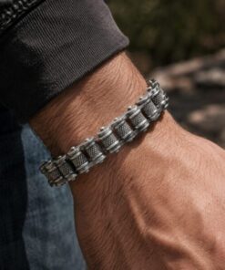 Alternative view of Mei's Muse Motor Chain | armband | Stainless Steel