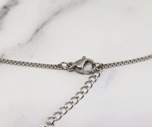 Twin Triangles 12 scaled e1617108419484 Mei's Muse Twin Triangles | ketting | Titanium Staal Twin Triangles 12 scaled e1617108419484