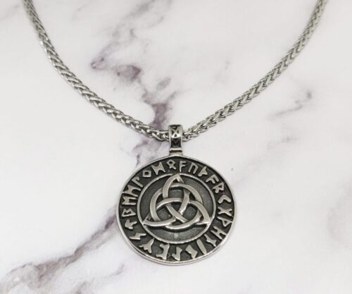 Mei’s Viking The Trinity ketting van roestvrij staal in zilver en zwart