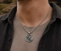 Alternative view of Mei's Muse The Wolf | ketting | Stainless Steel