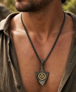 Alternative view of Mei's Viking Valknut Arrow | ketting | Stainless Steel