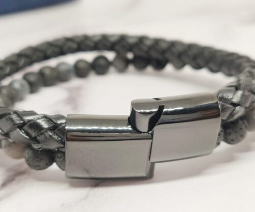 Lava Leather 5 scaled e1622198177983 Mei's Hide Lava Leather | armband | Leer Lava Leather 5 scaled e1622198177983