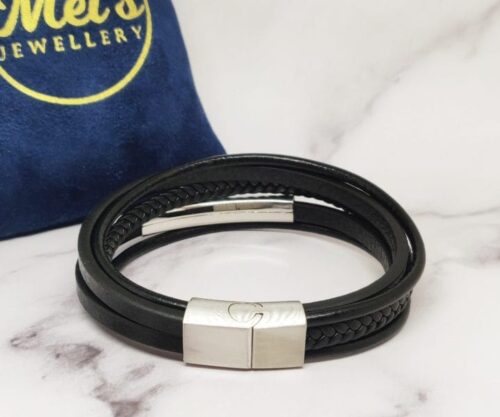 Leather Ropes 7 scaled e1622203023738 Mei's Hide Leather Ropes | armband | Leer Leather Ropes 7 scaled e1622203023738