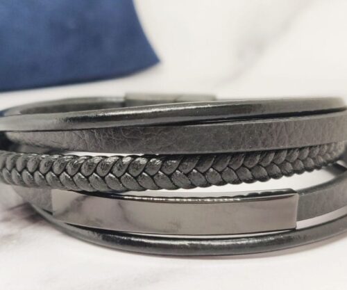 Leather Ropes 8 scaled e1622202877877 Mei's Hide Leather Ropes | armband | Leer Leather Ropes 8 scaled e1622202877877