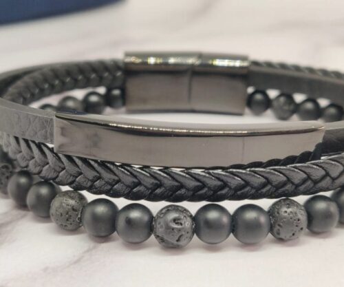 Onyx Leather 4 scaled e1622201701895 Mei's Hide Onyx Leather | armband | Leer Onyx Leather 4 scaled e1622201701895