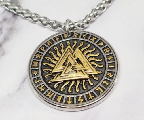 Mei’s Viking Valknut & Axe ketting van roestvrij staal in goud en zilver