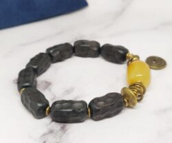 Ebony Copper 6 scaled e1635946453788 Mei's Tibetan Ebony Copper | armband | Hout Ebony Copper 6 scaled e1635946453788