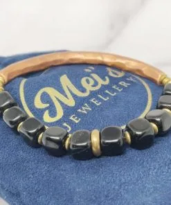 Onyx Cubes 1 scaled e1636377065907