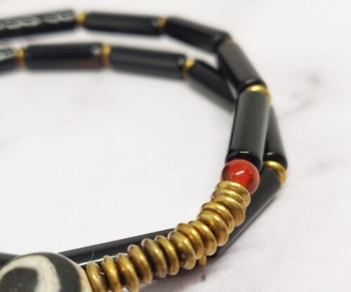 Onyx Rod 5 scaled e1636381661663 Mei's Tibetan Onyx Rod | armband | Edelsteen Onyx Rod 5 scaled e1636381661663
