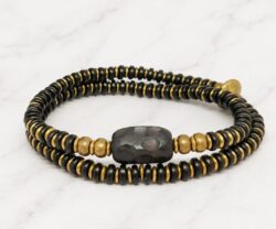 Mei's Tibetan Vintage Ebony | armband | Hout