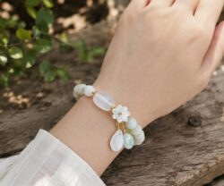 Alternative view of Mei's Everest Flower Jade | armband | Edelsteen