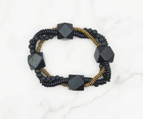 Hexa Twist 6 scaled e1645185204241 Mei's Tibetan Hexa Twist | armband | Hout Hexa Twist 6 scaled e1645185204241