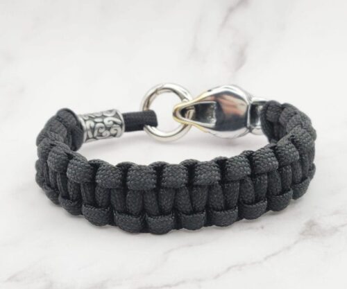 Surviving Wolf 12 scaled e1644413280910 Mei's Viking Surviving Wolf | armband | Paracord Surviving Wolf 12 scaled e1644413280910