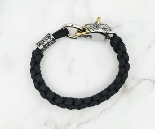 Surviving Wolf 13 scaled e1644413294933 Mei's Viking Surviving Wolf | armband | Paracord Surviving Wolf 13 scaled e1644413294933