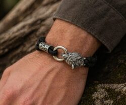 Alternative view of Mei's Viking Surviving Wolf | armband | Paracord