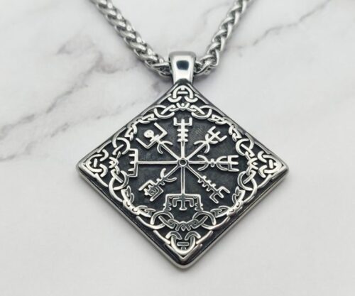 The Vegvisir 5 Mei's Jewellery Vegvisir & Helm of Awe sieraden