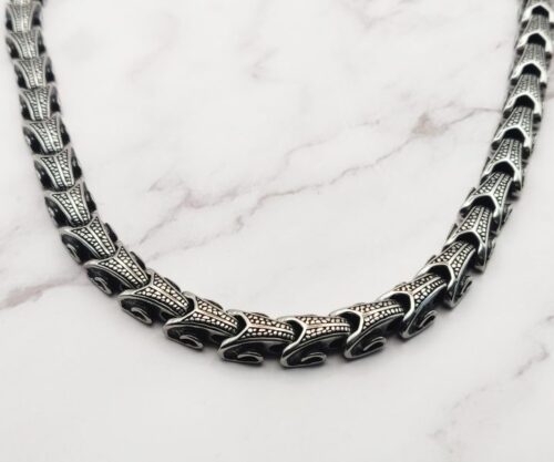 Mei’s Viking Dragon Chain ketting van roestvrij staal in goud en zilver