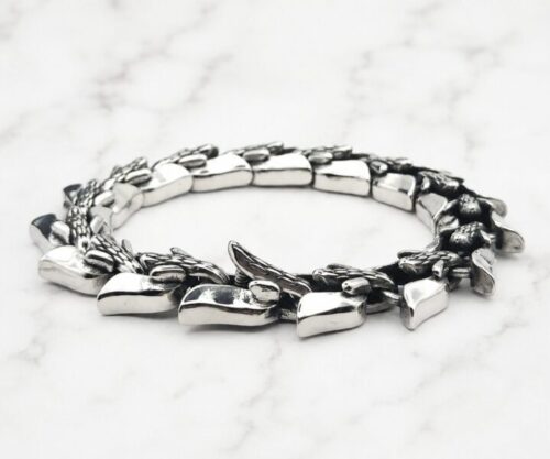 Mei’s Viking Wyrm Bones armband van roestvrij staal in zilver