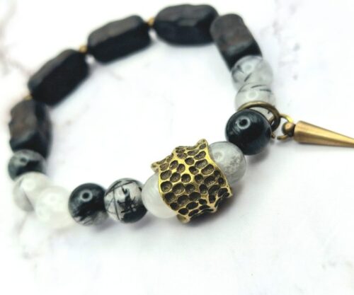 Black Magic 8 Mei's Tibetan Black Magic | armband | Edelsteen Black Magic 8