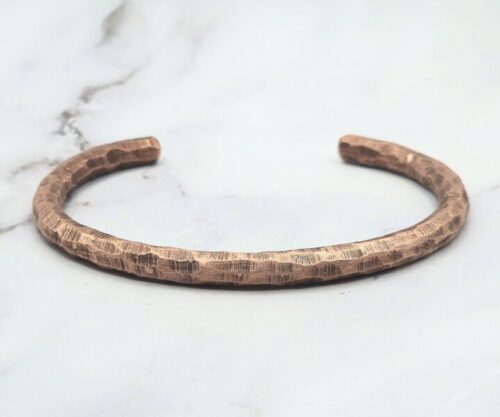 Mei’s Tibetan Copper Crest armband van koper in koper