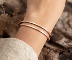 Alternative view of Mei's Tibetan Copper Horizon | armband | Koper