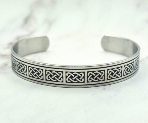Mei’s Muse Knot of Unity armband van roestvrij staal in zilver en zwart