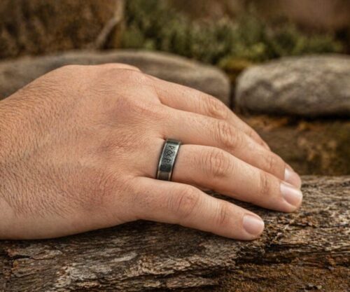 Alternative view of Mei's Viking Iron Runes | ring | Stainless Steel