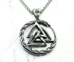 Mei's Viking Titan Valknut | ketting | Stainless Steel