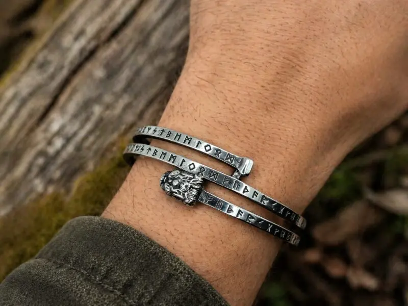 Runic Dragon sierfoto