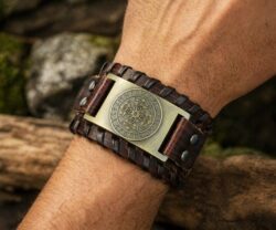 Alternative view of Mei's Viking Brown Thunderbrace | armband | Leer