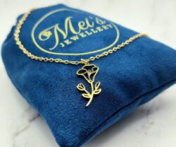 Floral Birth Month 5 Mei's Muse Floral Birth Month | ketting | Stainless Steel Floral Birth Month 5