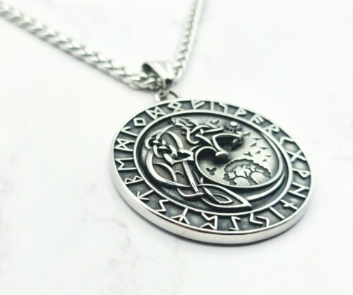 Silver Wolf Moon 4 Mei's Viking Silver Wolf Moon | ketting | Stainless Steel Mei’s Viking Silver Wolf Moon ketting van stainless steel