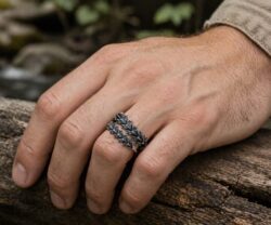 Alternative view of Mei's Viking Dragon Crest | ring | Stainless Steel