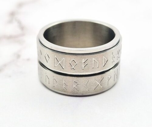 Runic Spinner 4 Mei's Viking Runic Spinner | ring | Stainless Steel Mei’s Viking Runic Spinner ring van stainless steel