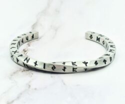 Mei's Viking Twisted Runes | armband | Stainless Steel