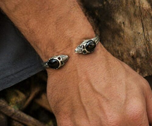 Alternative view of Mei's Muse Skull Guardian | armband | Stainless Steel