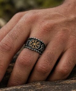 Alternative view of Mei's Viking Nordic Shield | ring | Stainless Steel